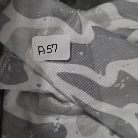 Burlebo Shirt Men's XL Gray White Camo Performance Polo Stretch - Picture 8 of 8